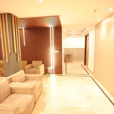Hotel Del Inn By F9 Hotels - Near Igi Airport Нью-Дели Экстерьер фото
