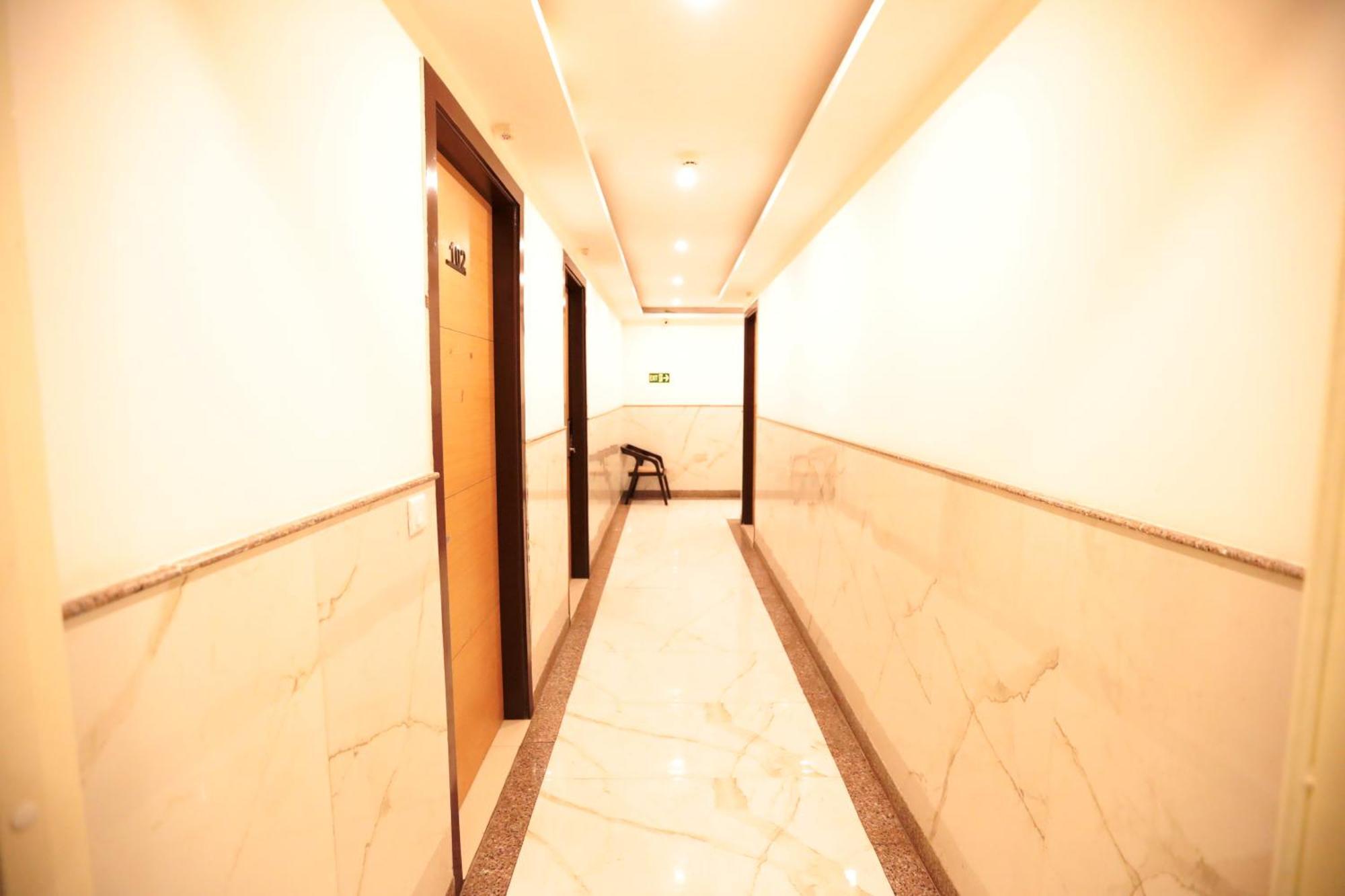 Hotel Del Inn By F9 Hotels - Near Igi Airport Нью-Дели Экстерьер фото